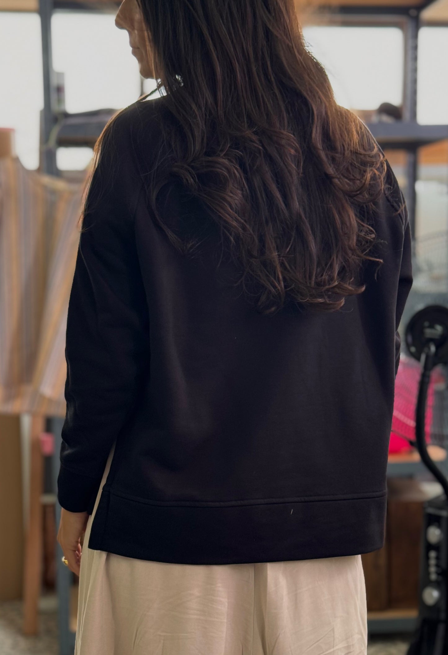 Black Boxwood Woman Sweatshirt