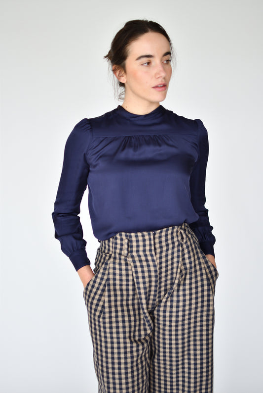 Blusa Camila Azul noche – vista frontal | Boj Woman