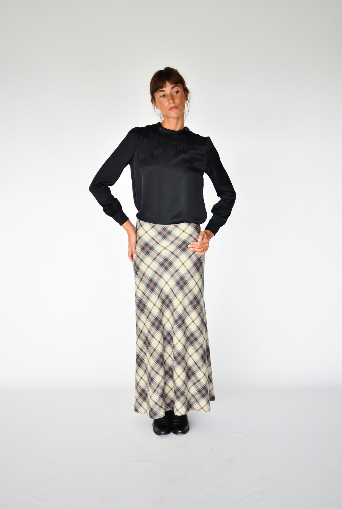 Blusa Camila Negra – look completo | Boj Woman