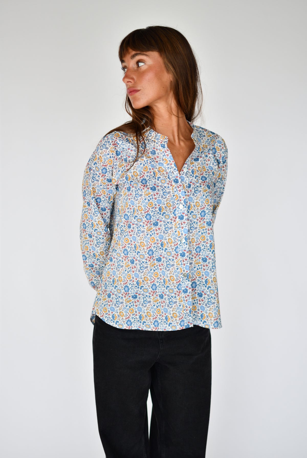 Blusa Clarice Liberty D'anjo – vista a três quartos | Boj Woman