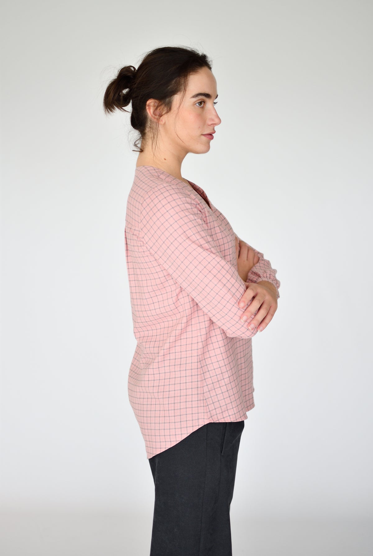 Blusa Lia Rosa – vista lateral | Boj Woman
