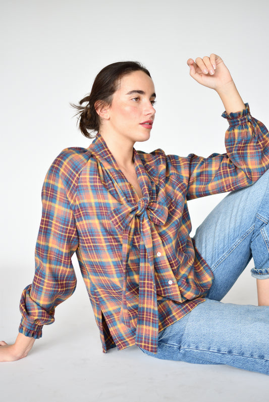 Blusa Sophie Glencoe – sentada | Boj Woman