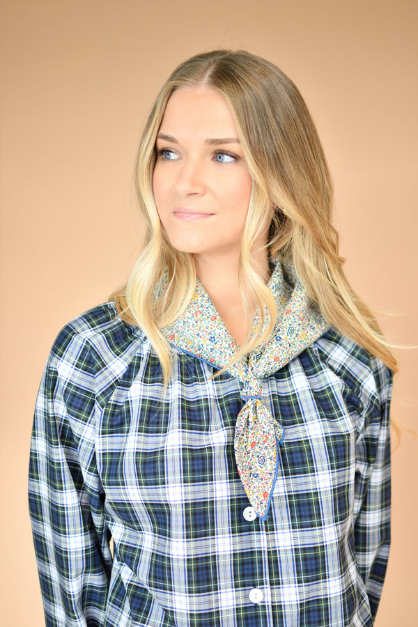Camisa Sophie Tartan – com lenço ao pescoço | Boj Woman