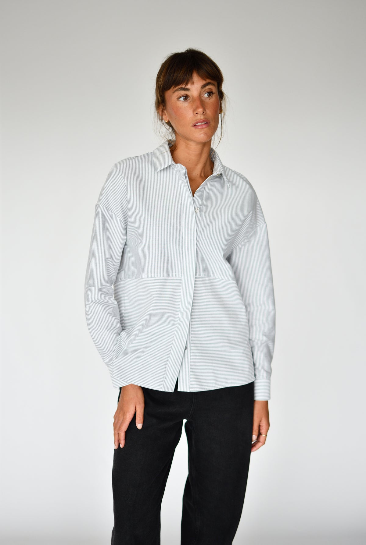 Camisa Eleonore Raya negra – vista frontal | Boj Woman