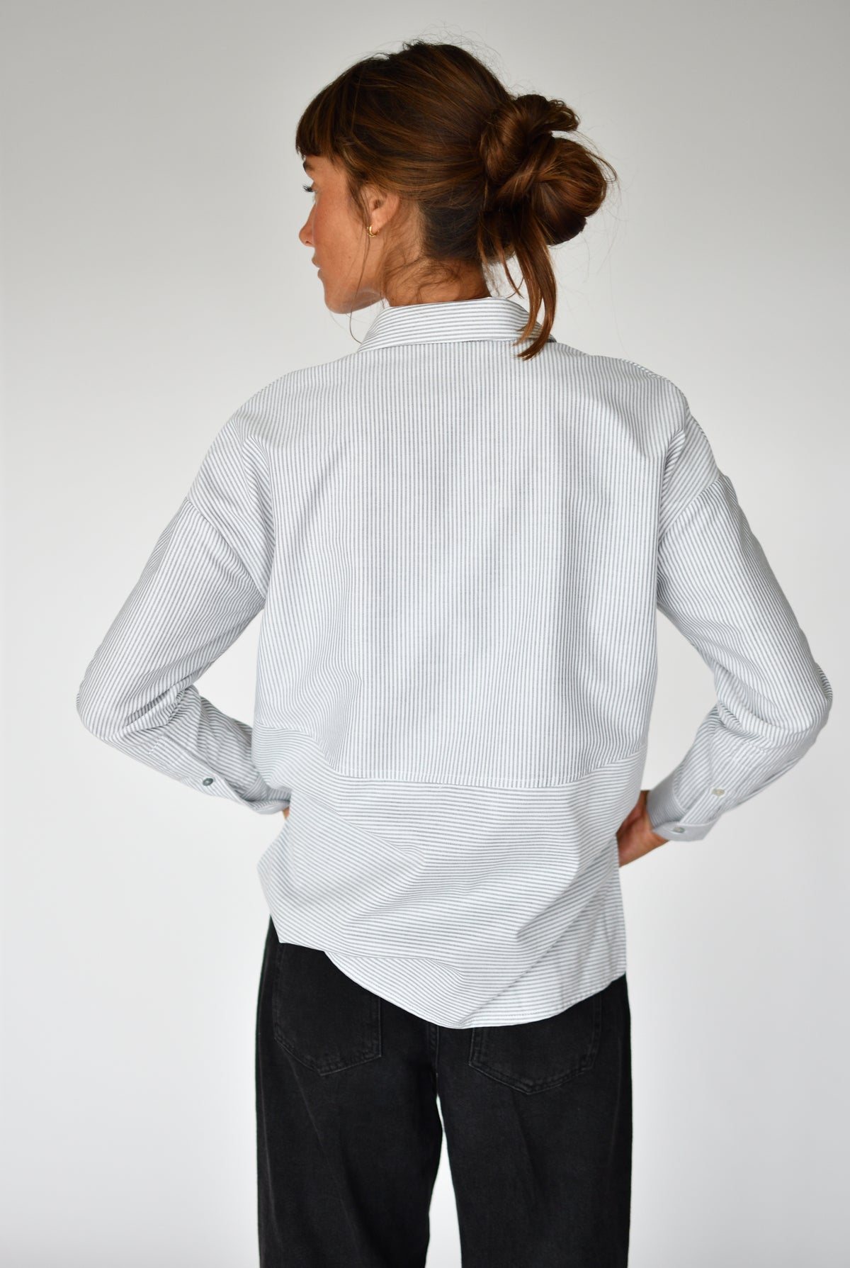 Camisa Eleonore Raya negra – espalda | Boj Woman
