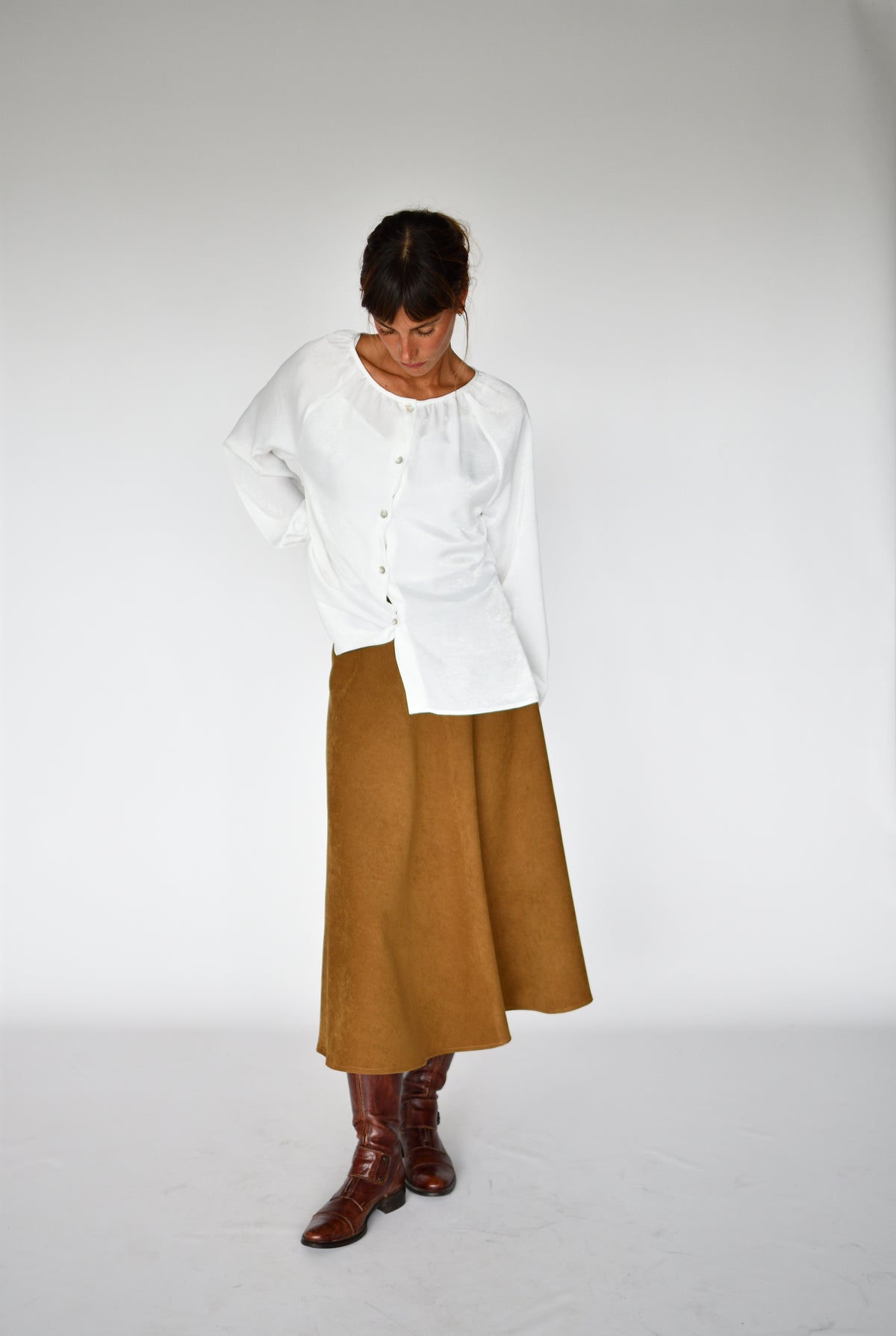 Camisa Lottie Satén blanco – vista frontal | Boj Woman