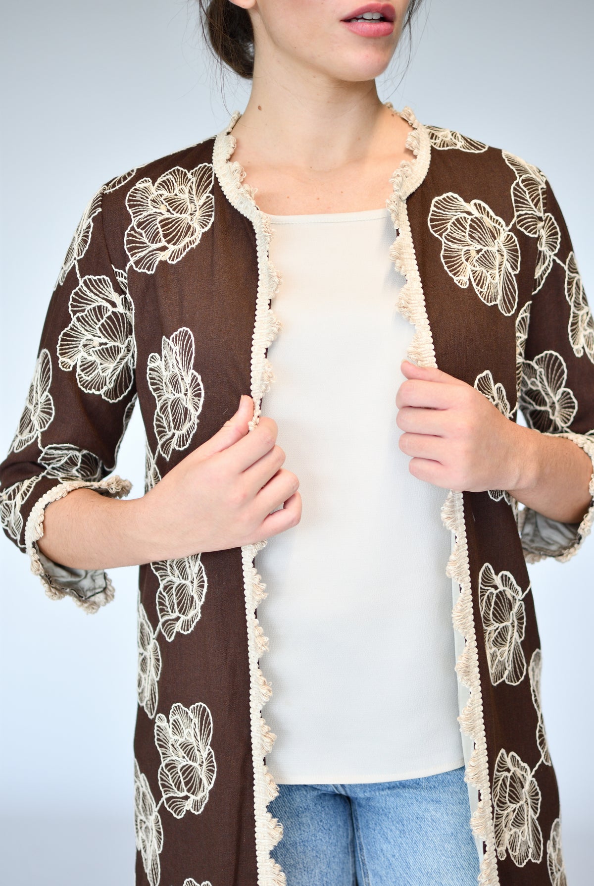 Casaco Alaia – detalhe do bordado | Boj Woman