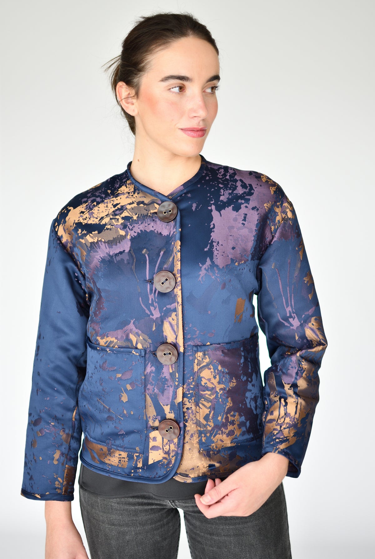 Casaco Jacquard Beringela – vista frontal | Boj Woman