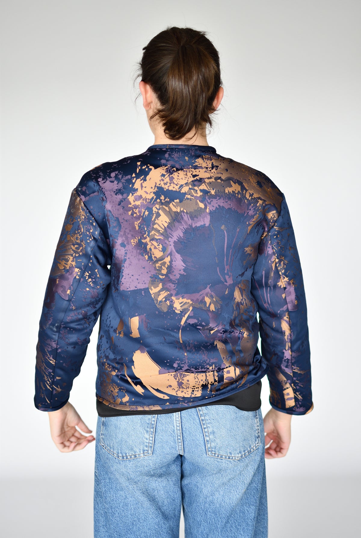Casaco Jacquard Beringela – costas | Boj Woman
