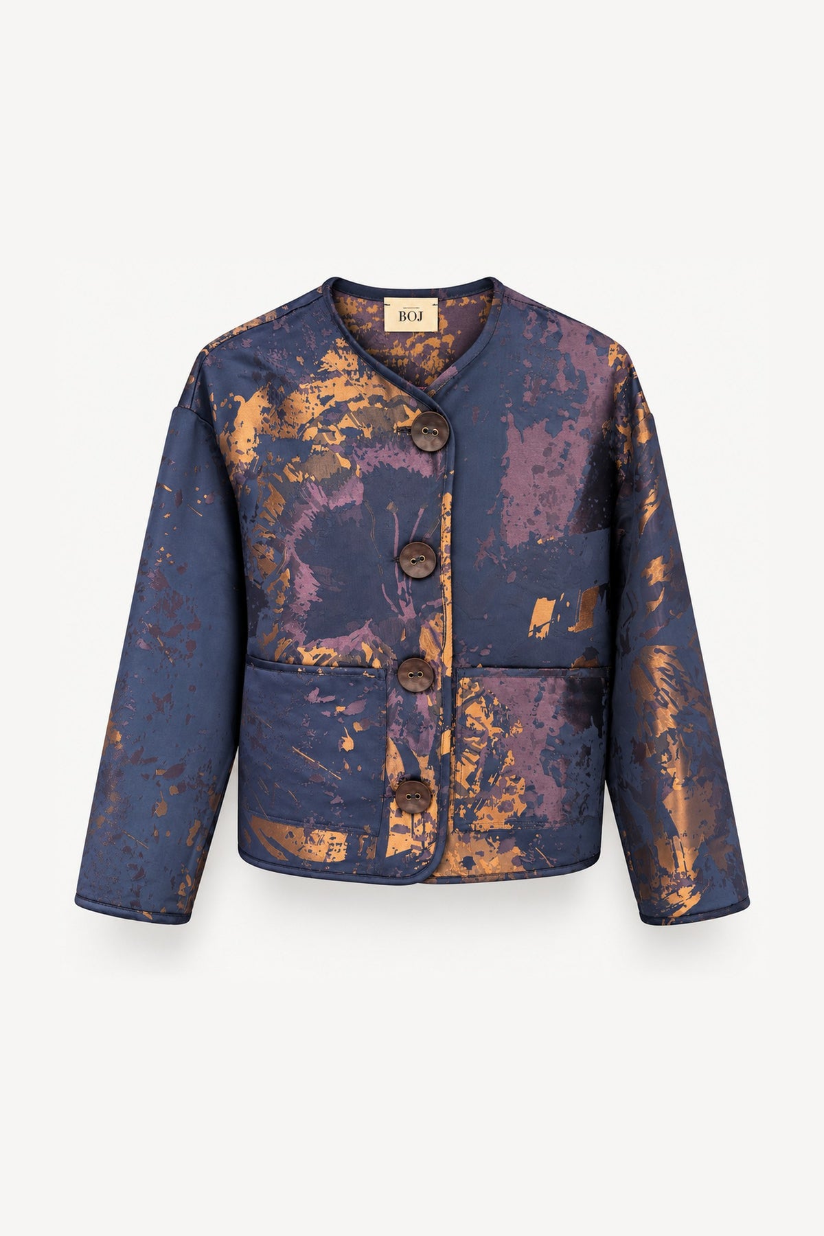 Casaco Jacquard Beringela – peça isolada de frente | Boj Woman