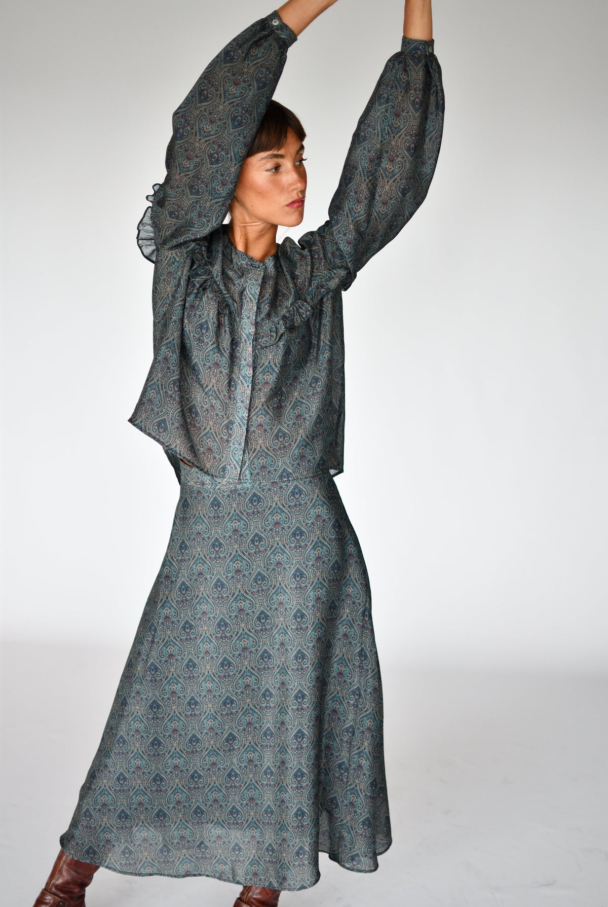 Total Look Alessia y Celine Paisley verde – Falda Celine Paisley verde, foto 1 | Boj Woman