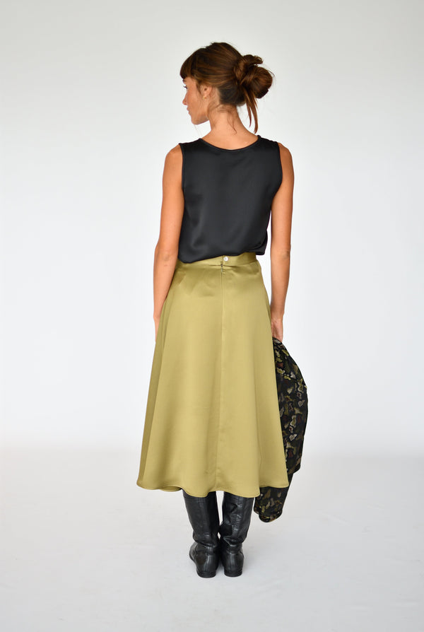 Total Look Cleo Negro y Celine Verde: Top Cleo Negro y Falda Celine Verde, foto 1 | Boj Woman