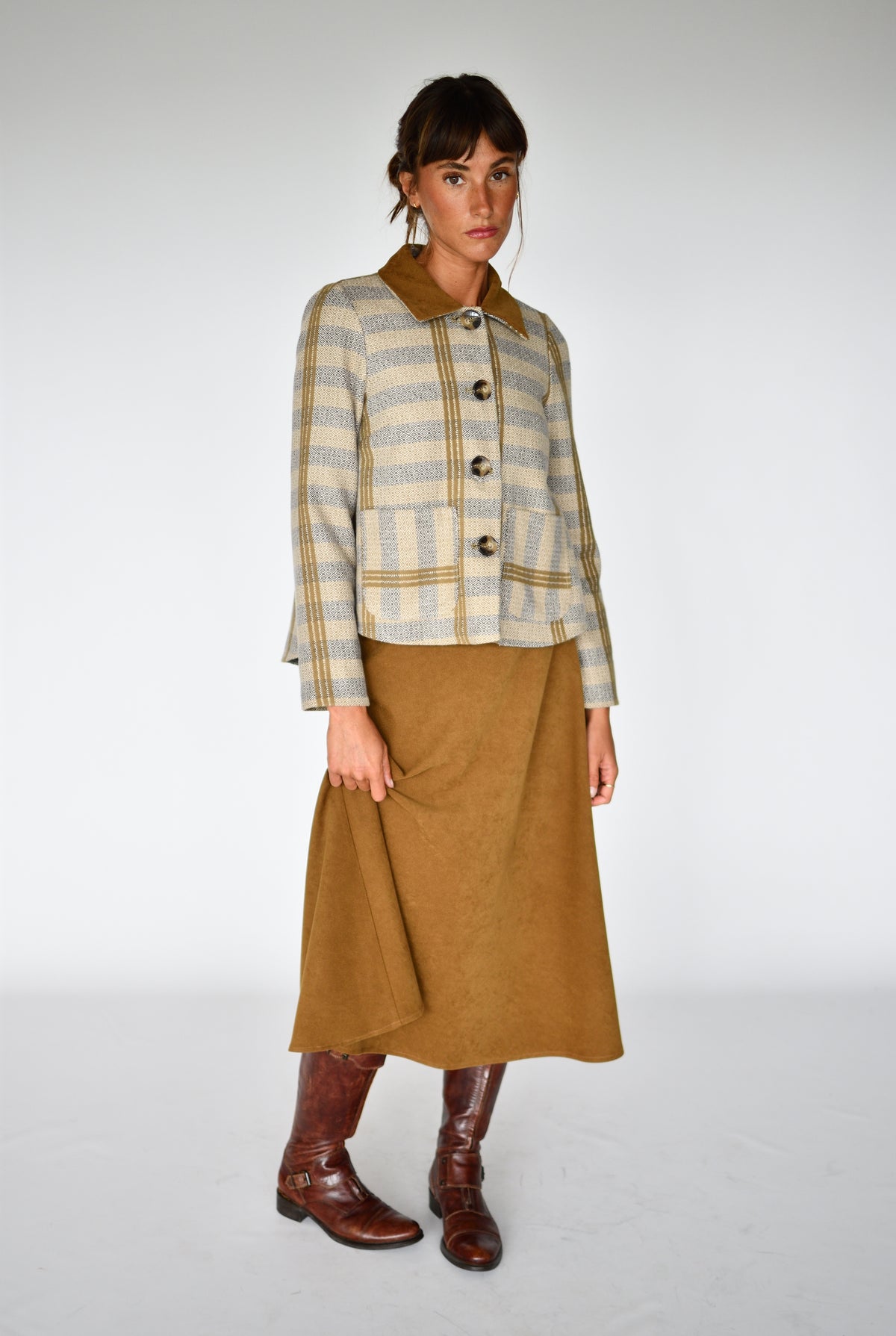 Falda Micropana Camel – cuerpo entero | Boj Woman