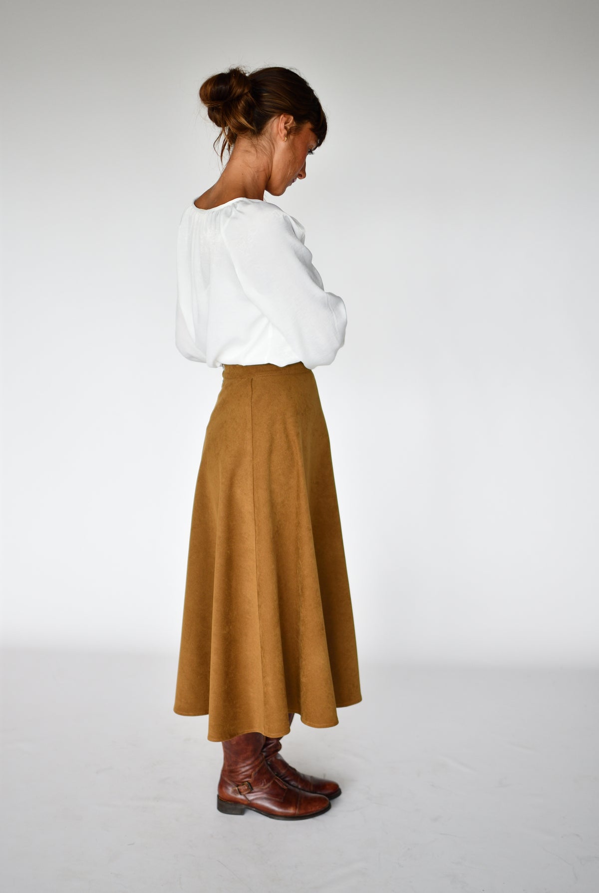 Falda Micropana Camel – vista lateral | Boj Woman