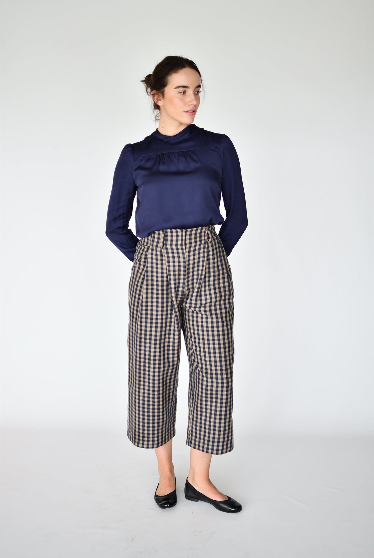 Total Look Camila Azul noche y Anne Vichy – Pantalón Anne Vichy, foto 1 | Boj Woman
