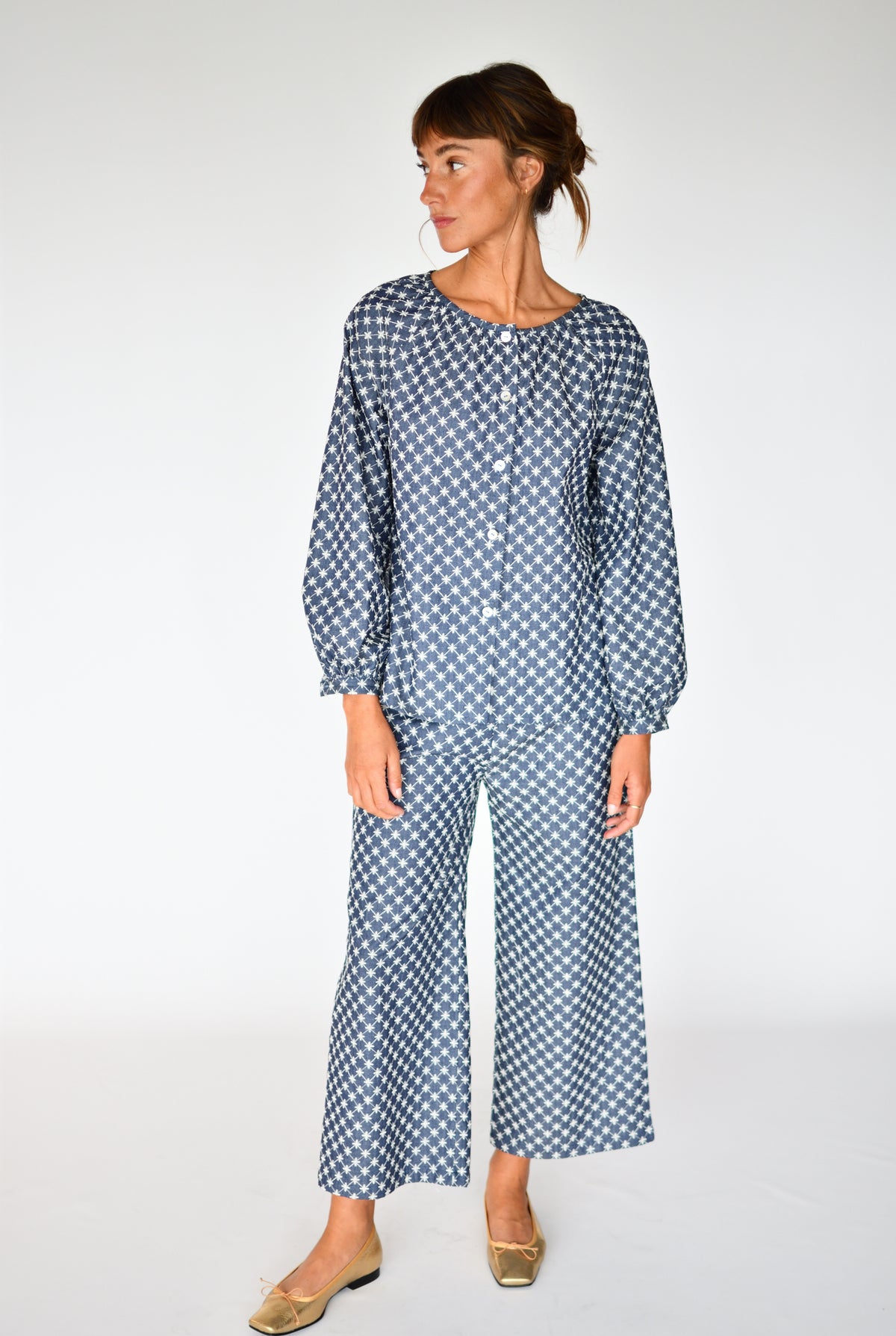 Calças Fleur Denim Bordado – vista frontal | Boj Woman