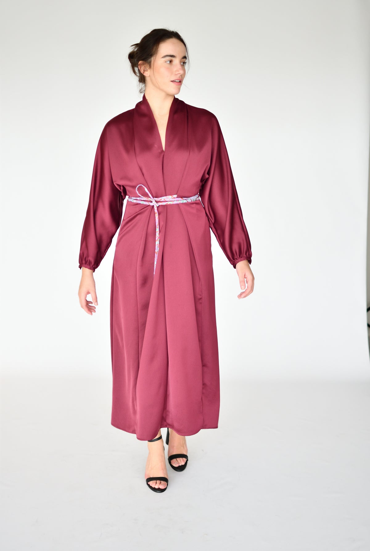 Vestido Mia Bordô – corpo inteiro | Boj Woman