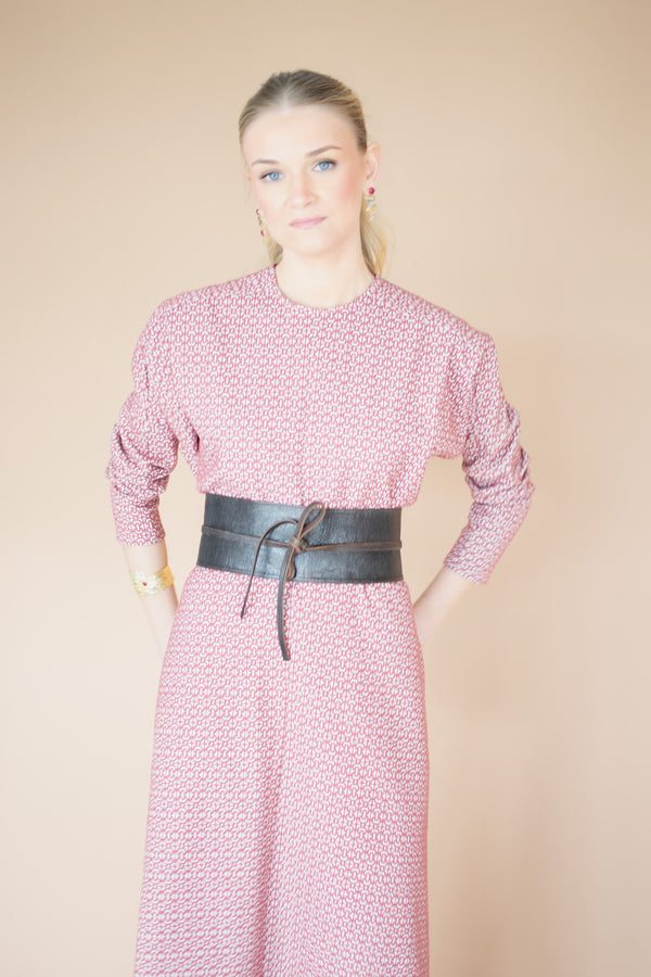 Vestido Chiara bordados – detalhe do cinto | Boj Woman